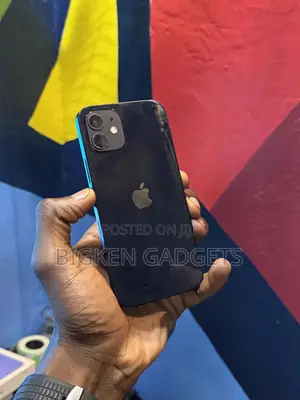 Apple iPhone 12 64 GB Black