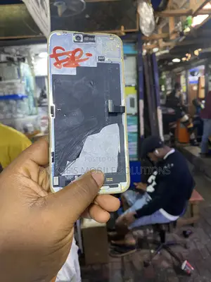 iPhone 15promax Follow Come Screen