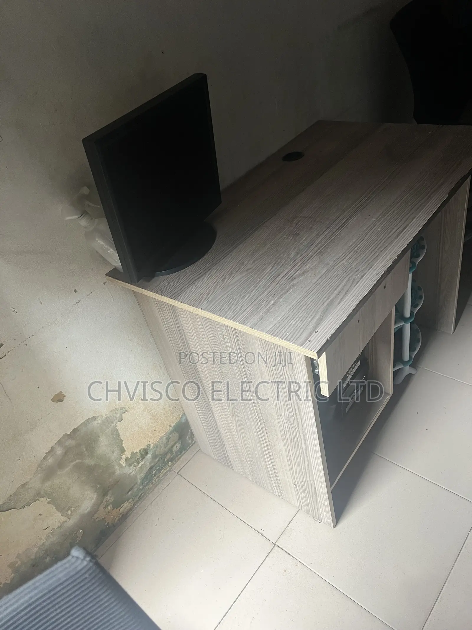 Office Single Table