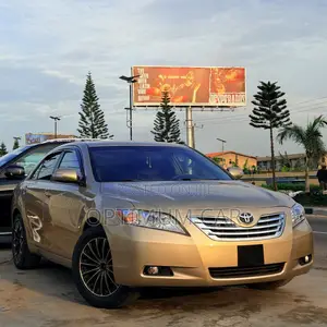 Toyota Camry 2008 Gold