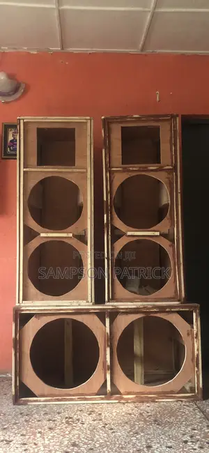 100% Acoustic Empty Box Speakers and Power Amps