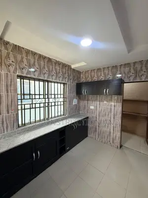 2bdrm Block of Flats in Adekunle Adebayo for rent