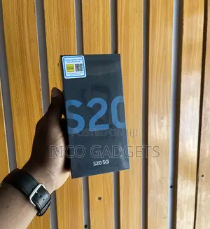 New Samsung Galaxy S20 128 GB Blue