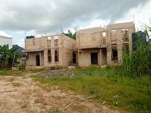 4bdrm Duplex in Benin City for sale