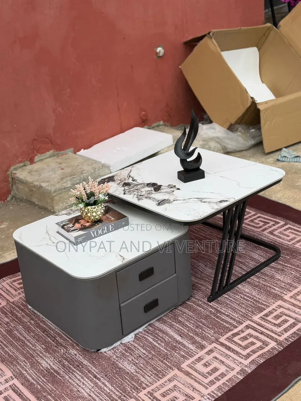 Quality Double Sided Centre Table With Drawers