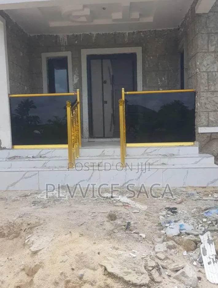 Black Glass Handrail