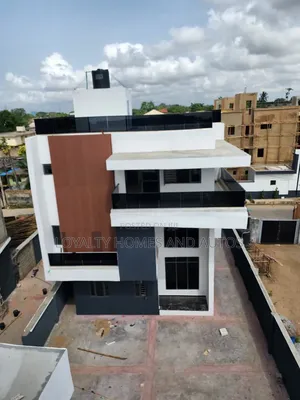 4bdrm Duplex in Egbeda for sale