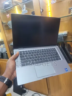 Laptop Dell Latitude 9520 16GB Intel Core i7 SSD 256GB