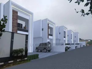 4bdrm Duplex in Ikolaba Estate, Bodija for sale