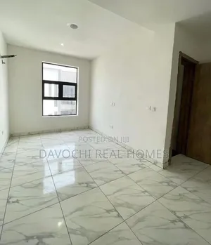 2bdrm Apartment in Lekki Phase 1 for rent