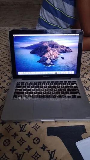 Laptop Apple MacBook Pro 2012 8GB Intel Core i5 SSD 500GB