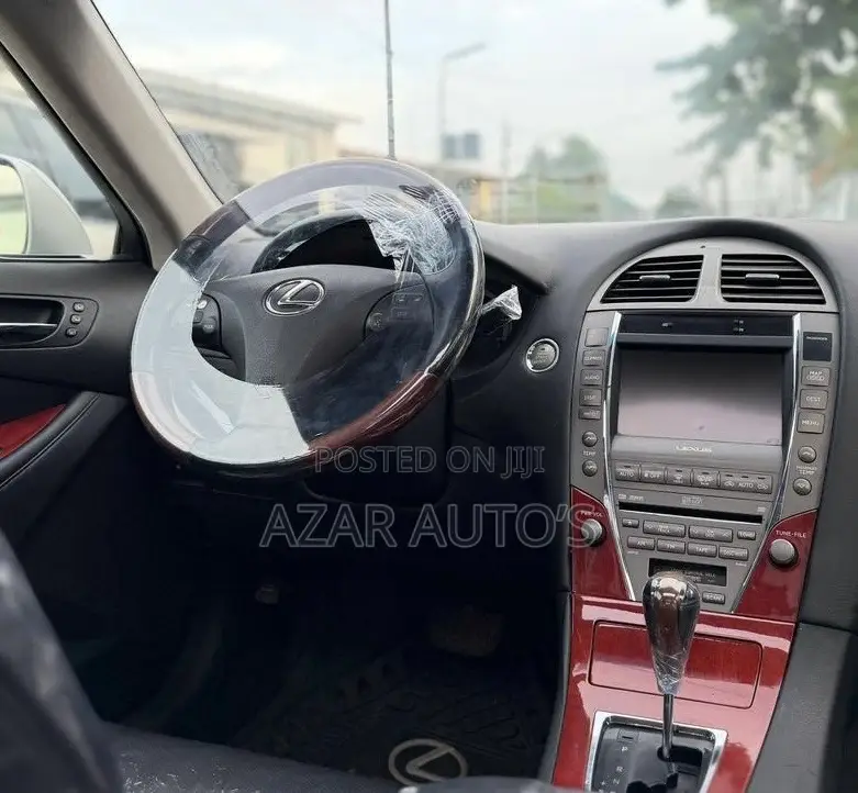 Lexus IS 2009 Red