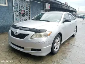 Toyota Camry 2009 Silver