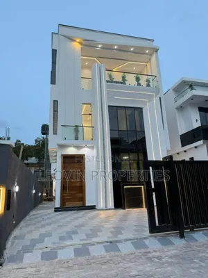 6bdrm Duplex in Chevron Luxury, Lekki Expressway for sale
