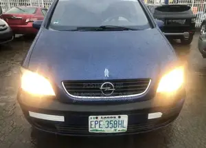 Opel Zafira 2004 Blue