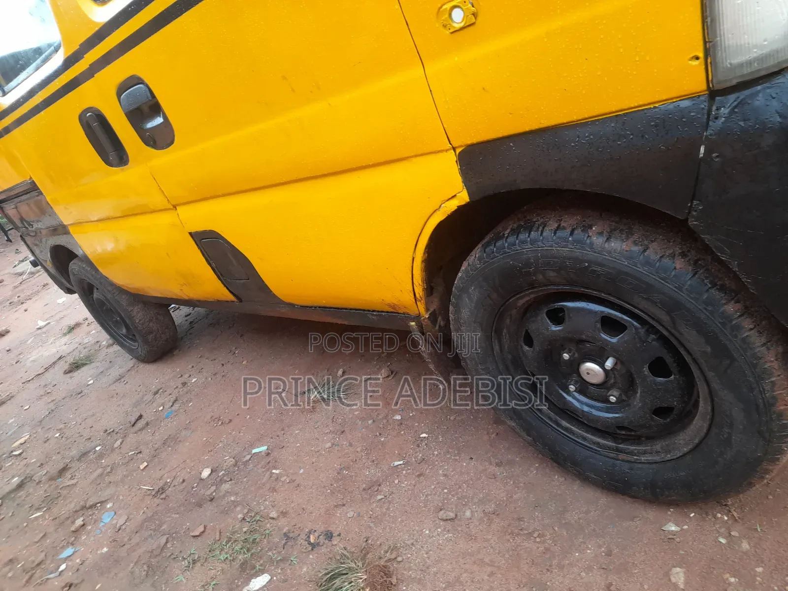 Suzuki APV Minibus 2005 Yellow