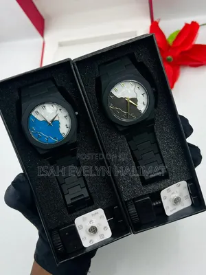 Premium Watch Available in Different Colors