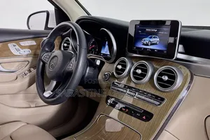 Mercedes-Benz GLC-Class 2018 White