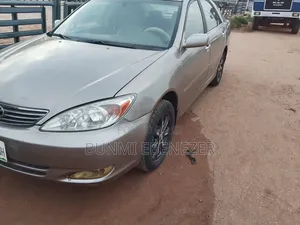 Toyota Camry 2004 Brown