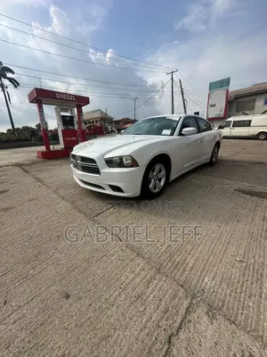 Dodge Charger 2013 White