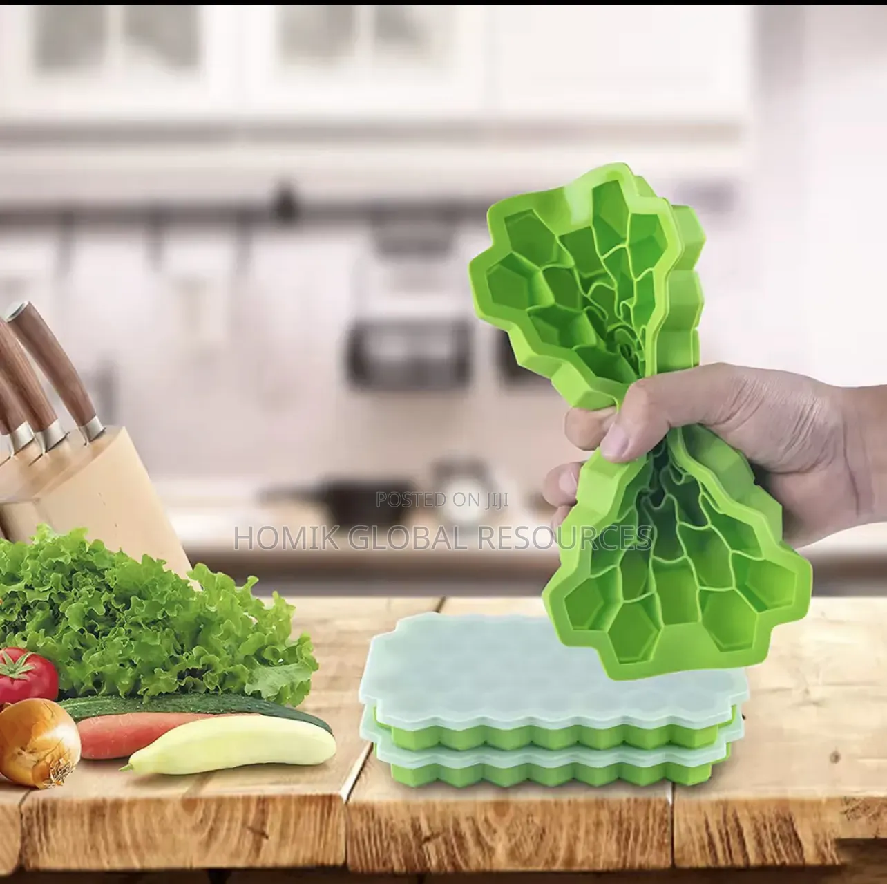 37-Grid Reusable Silicone Popsicle Ice Mould Maker With Lid