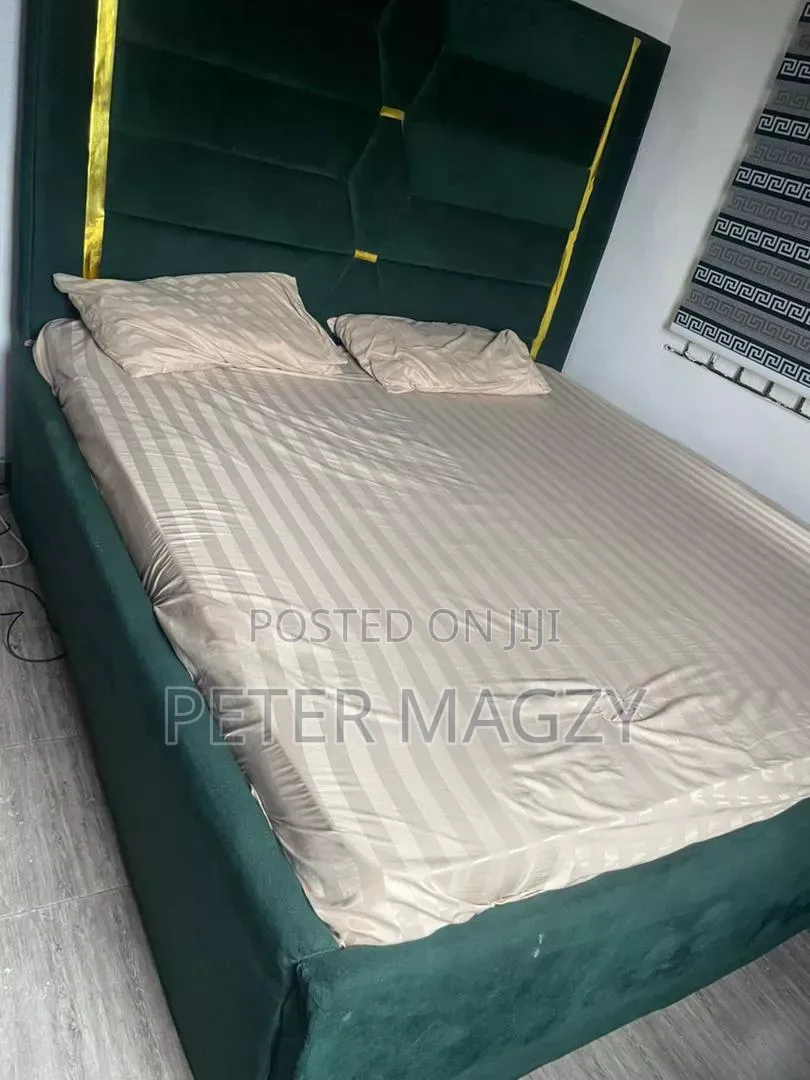 Bedframe and Mattress