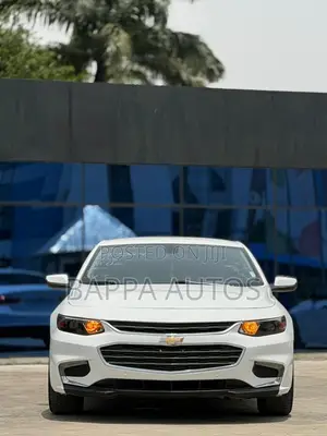 Chevrolet Malibu 2017 White