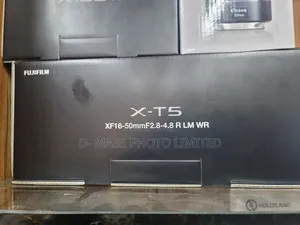 Fujifilm X-t5 Mirrorless With The Lens Xf16-50mmf2.8-4.8 R Lm Wr