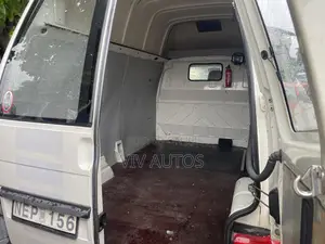 Volkswagen Transporter 2000 White