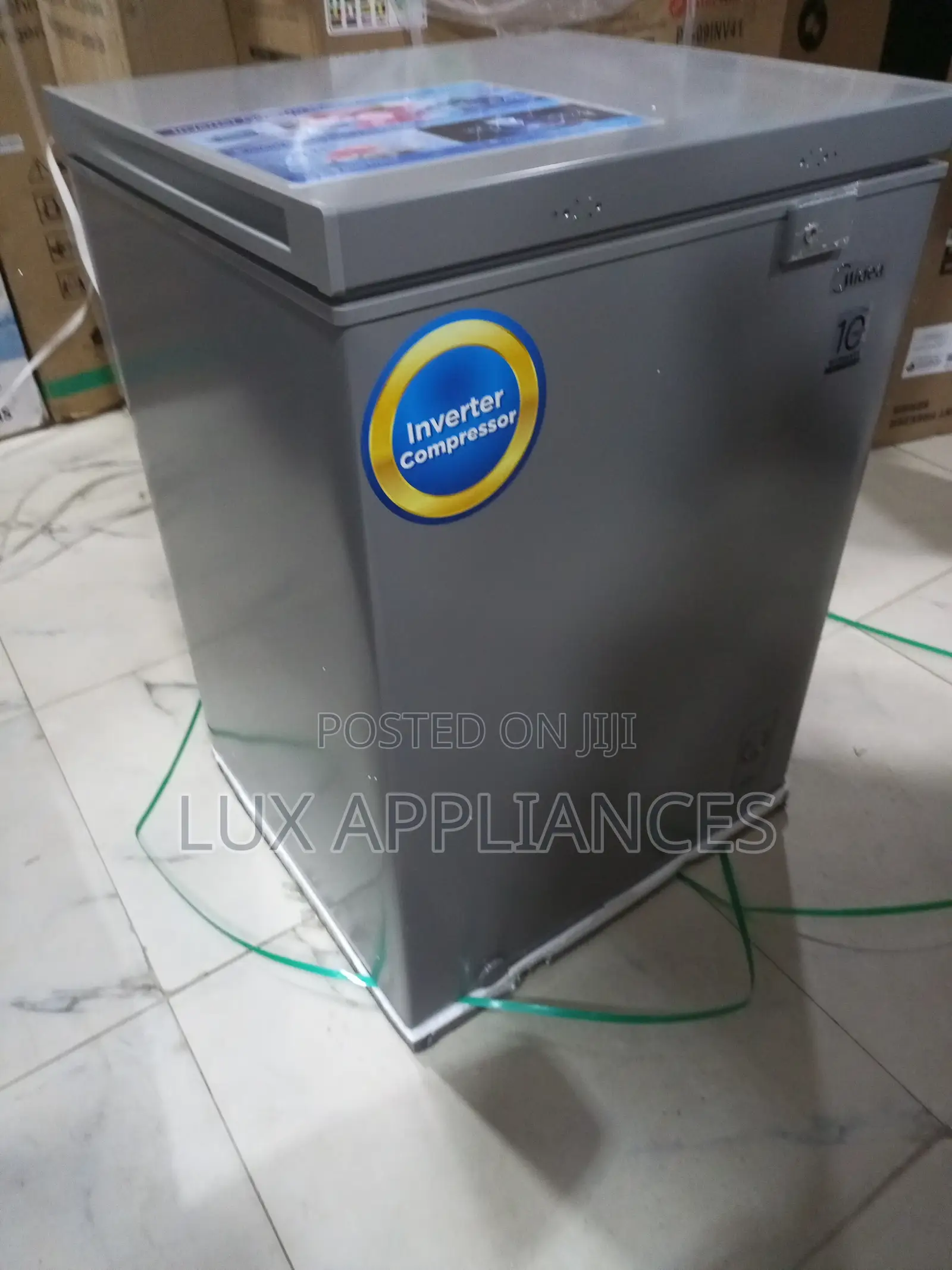 Midea Cooling Appliance With Wide Voltage Support