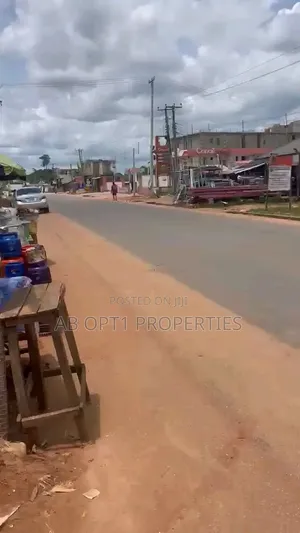 50ft by 100ft Along Egbiri/Okhuoromi Road for Sale