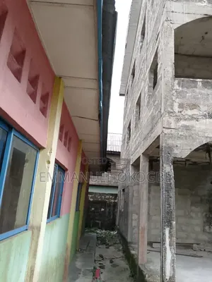 3bdrm House in Off Izomo Street, for sale
