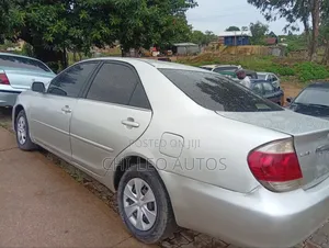 Toyota Camry 2005 Silver