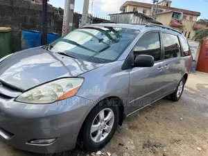 Toyota Sienna 2008 Gray