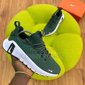 Nike Free Metcon 6 “Pro Green White” Now Available in Store