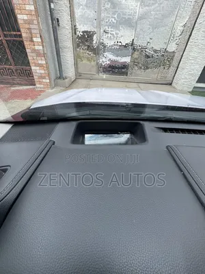 Toyota Highlander Platinum 2021 Red
