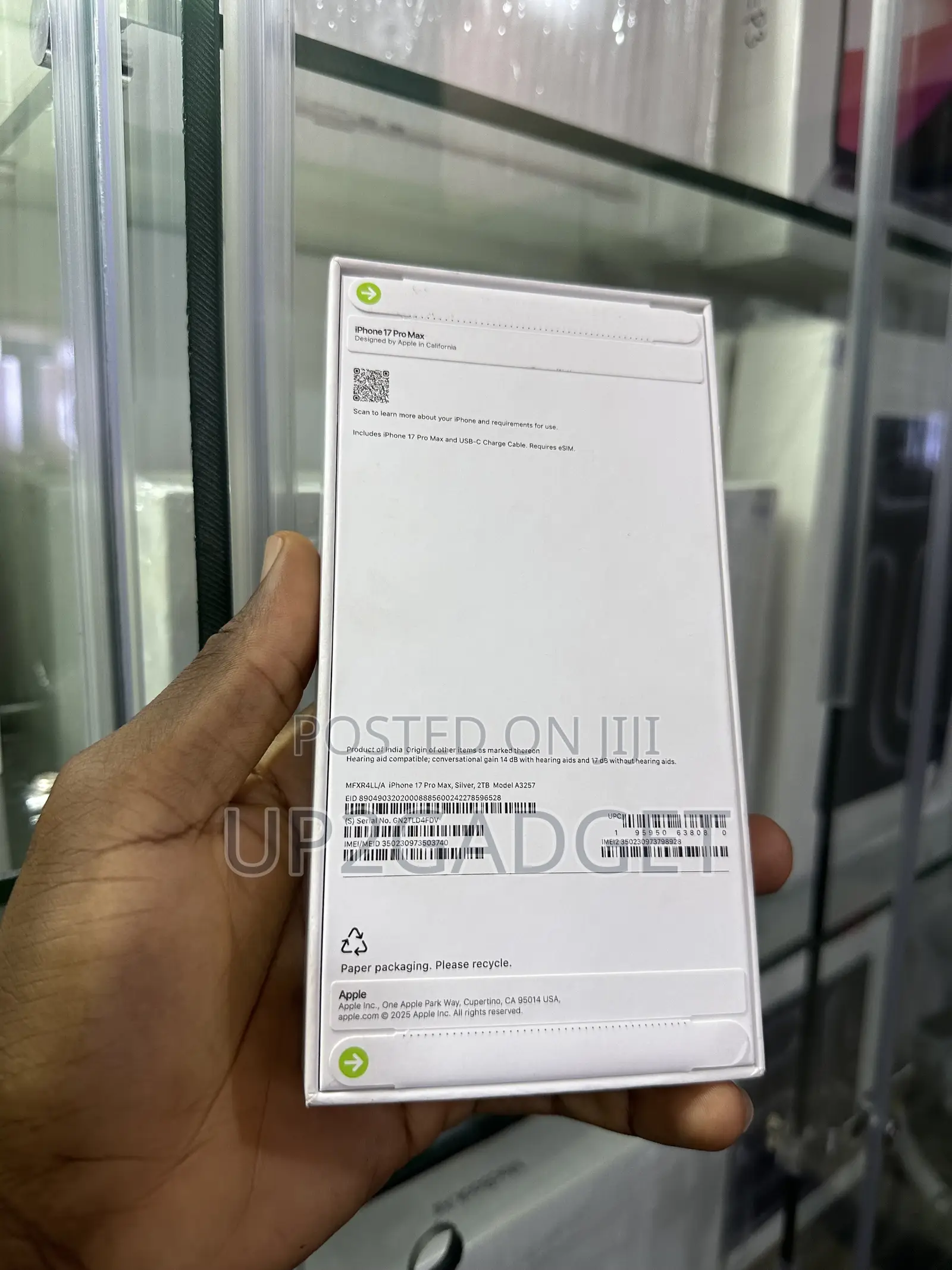 New Apple iPhone 17 Pro Max 2 TB Silver