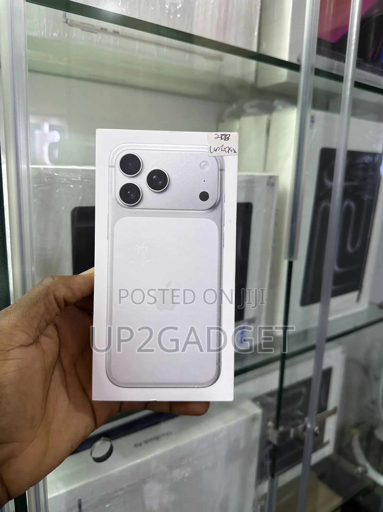 New Apple iPhone 17 Pro Max 2 TB Silver