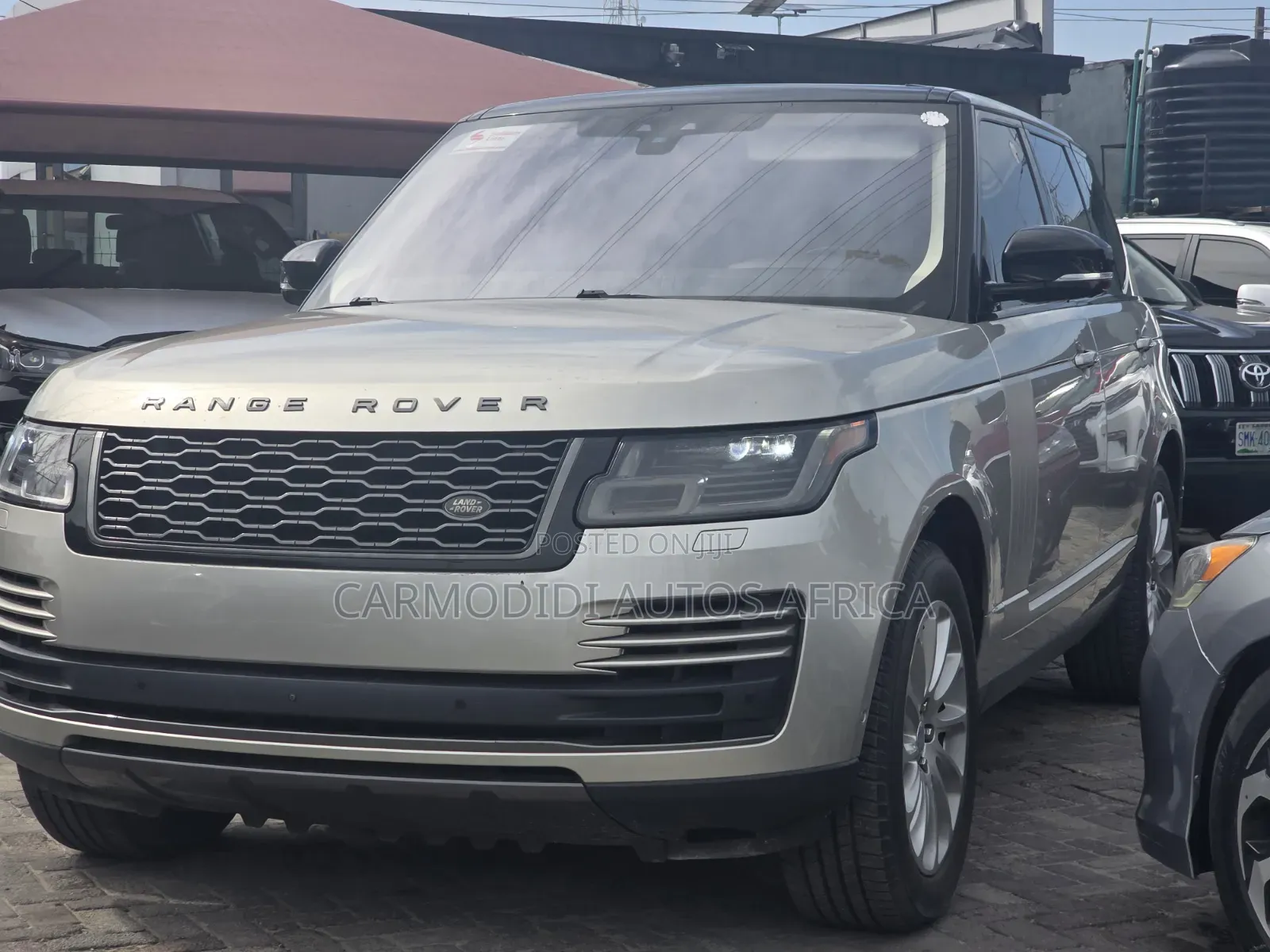 Land Rover Range Rover Vogue 2020 Gold