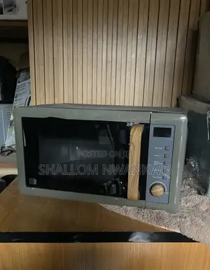 Swan Microwave 20l