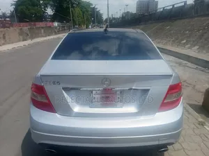 Mercedes-Benz 200 2008 Silver