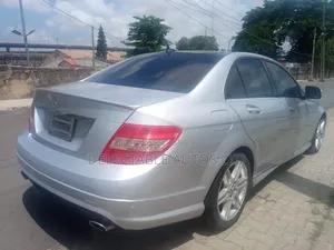 Mercedes-Benz 200 2008 Silver
