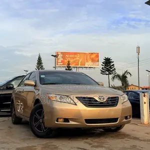 Toyota Camry 2008 Gold