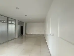 200sqm Office Space on the Ground Floor in a Prime Location