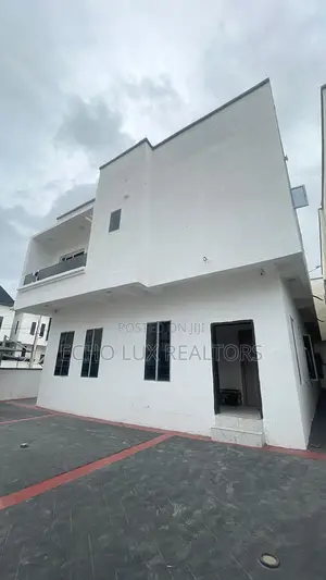 Furnished 5bdrm Duplex in Ikota for rent