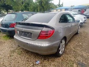 Mercedes-Benz C200 2004 Gray