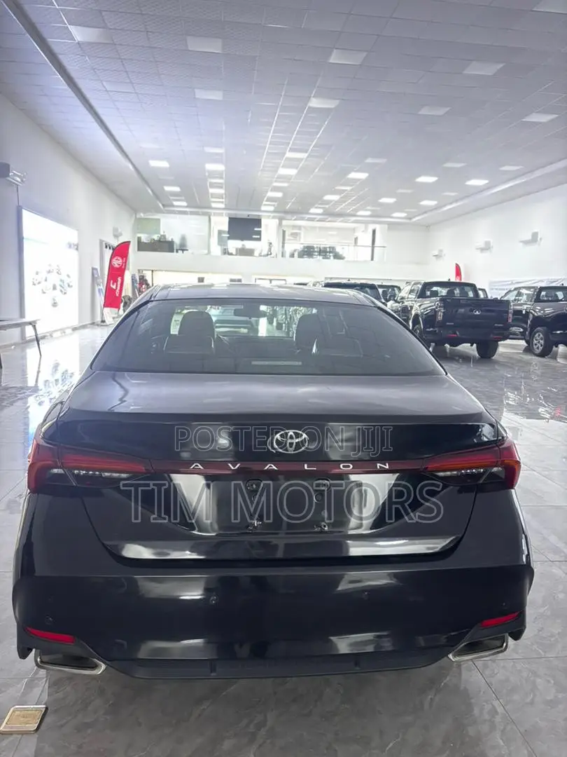 Toyota Avalon Limited 2021 Black