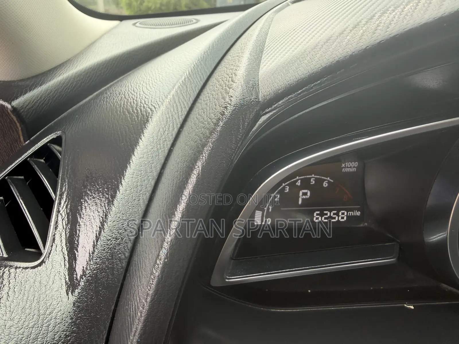 Toyota Yaris 2018 Silver