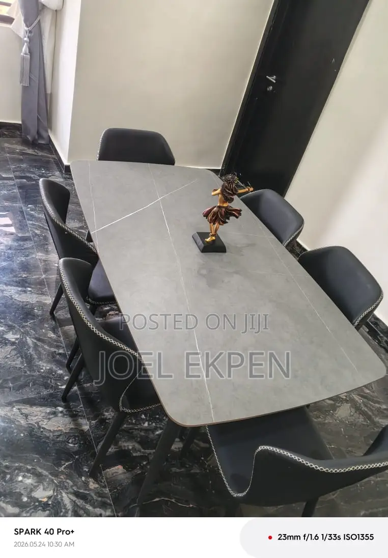 Dinning Table