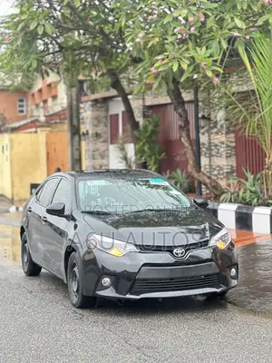 Toyota Corolla 2016 Black